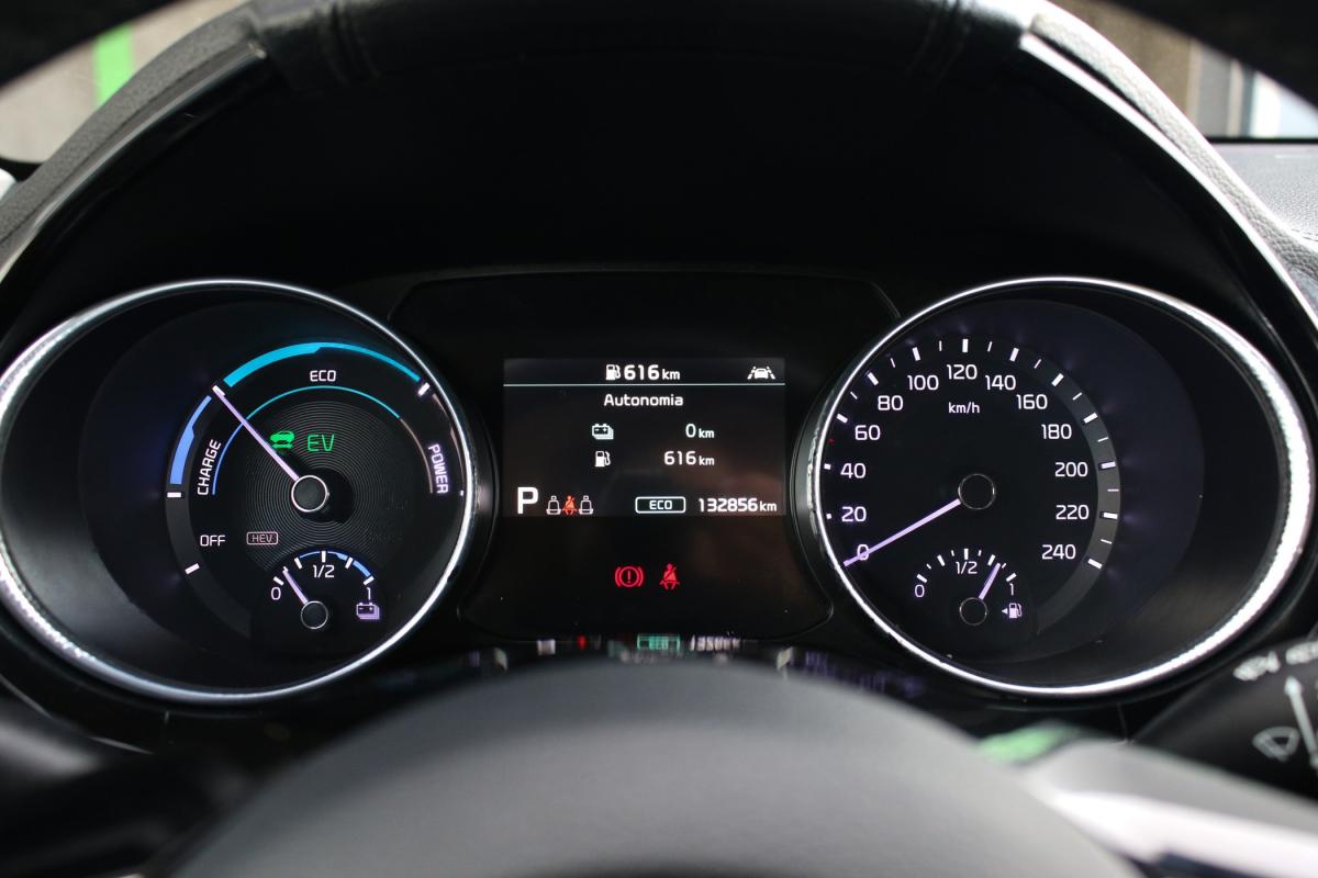 kia-ceed-sw-2021-hibrido-a-diesel-1580cc