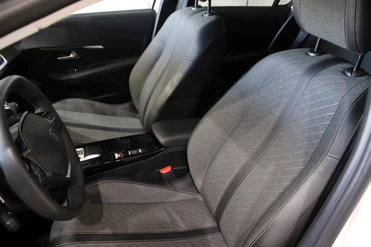 peugeot-208-2025-gasolina-1199cc