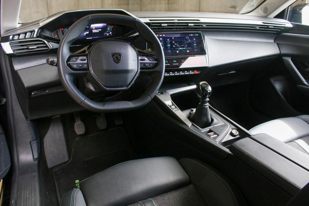peugeot-308-2022-gasolina-1199cc