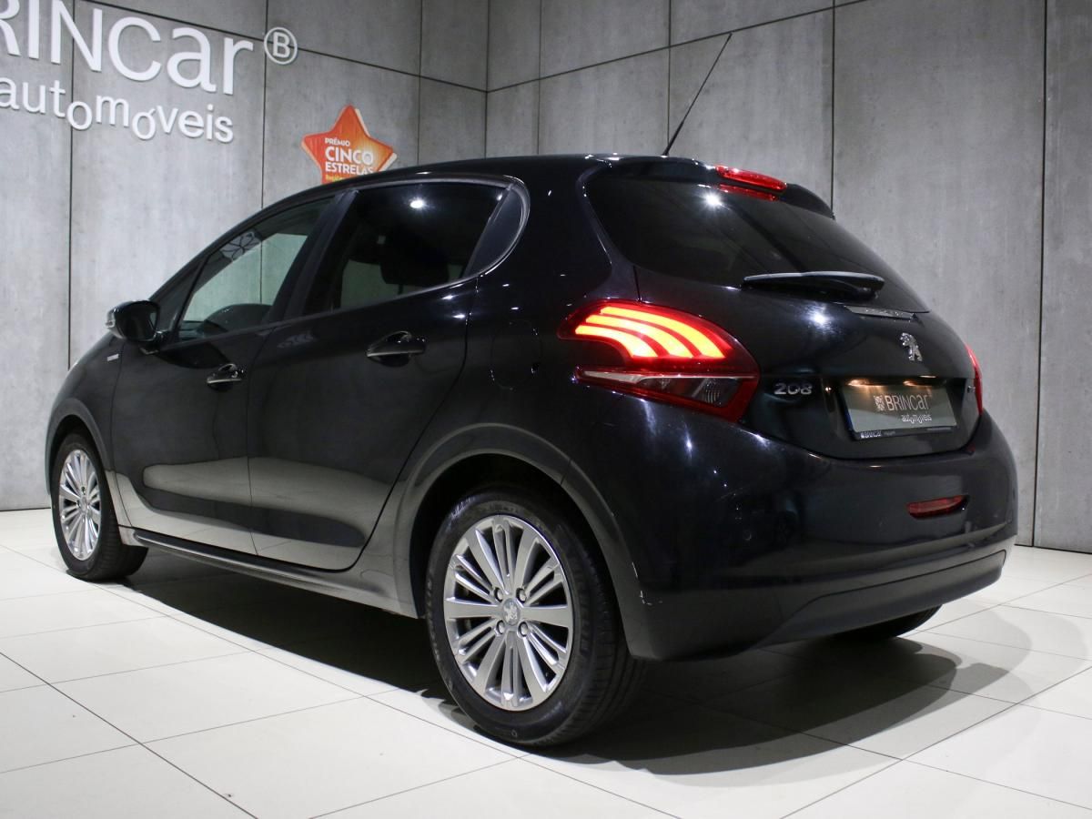 peugeot-208-2017-gasolina-1199cc
