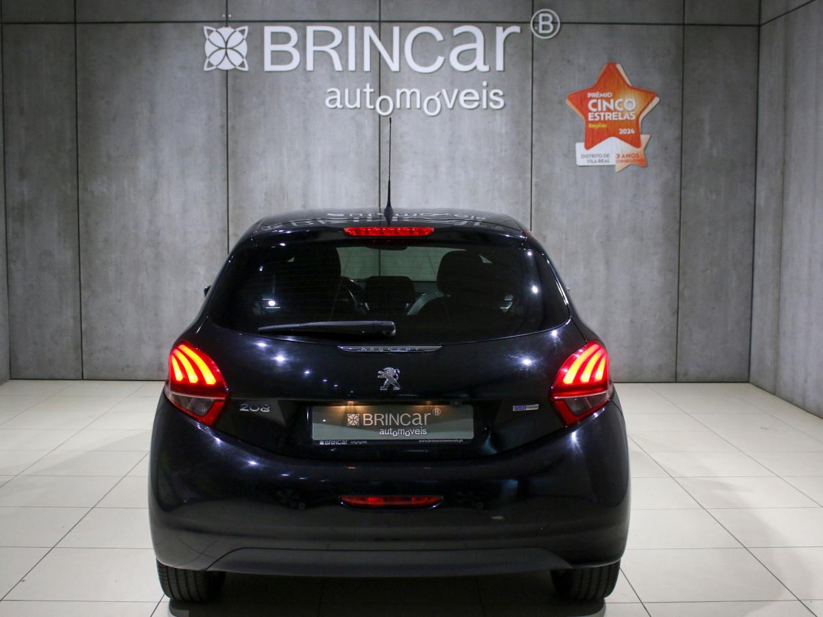 peugeot-208-2017-gasolina-1199cc