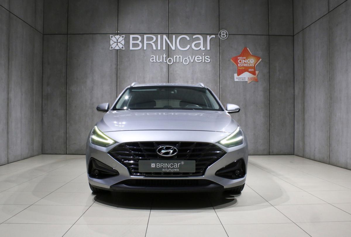hyundai-i30-sw-2023-gasolina-998cc