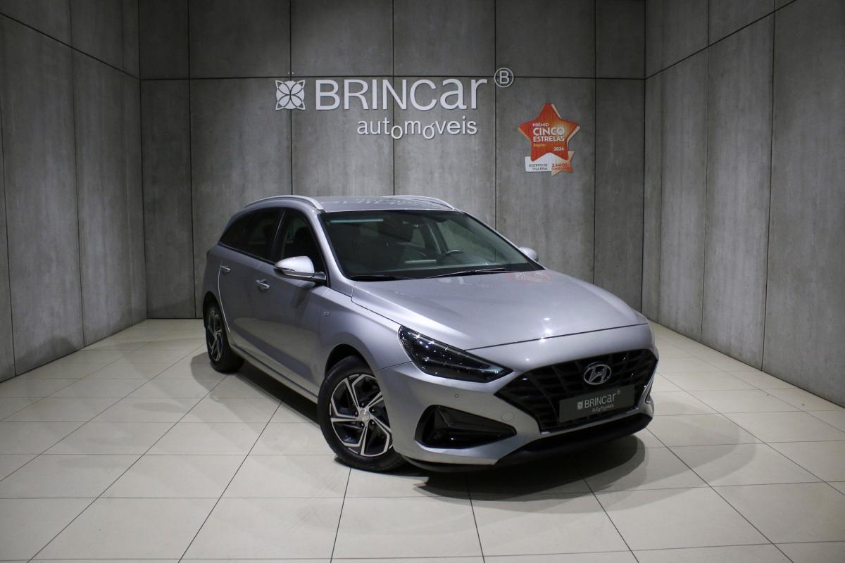hyundai-i30-sw-2023-gasolina-998cc