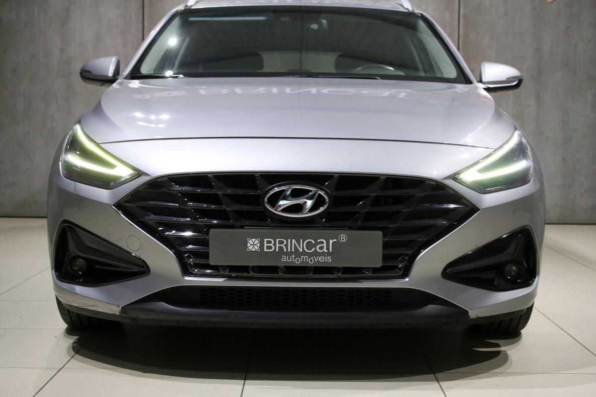 hyundai-i30-sw-2023-gasolina-998cc