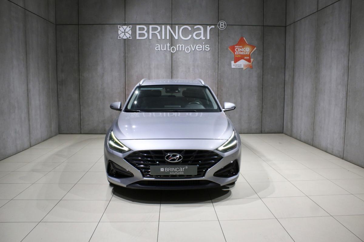 hyundai-i30-sw-2023-gasolina-998cc