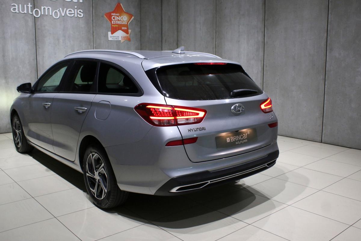 hyundai-i30-sw-2023-gasolina-998cc