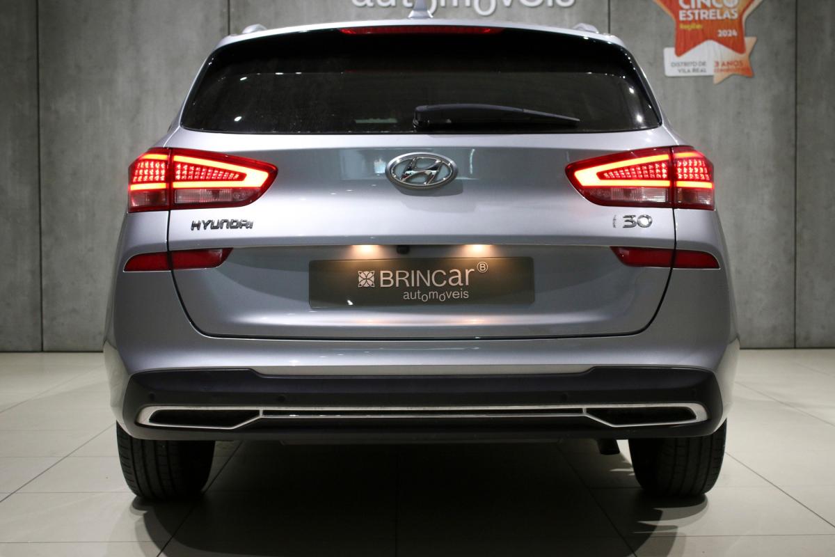 hyundai-i30-sw-2023-gasolina-998cc