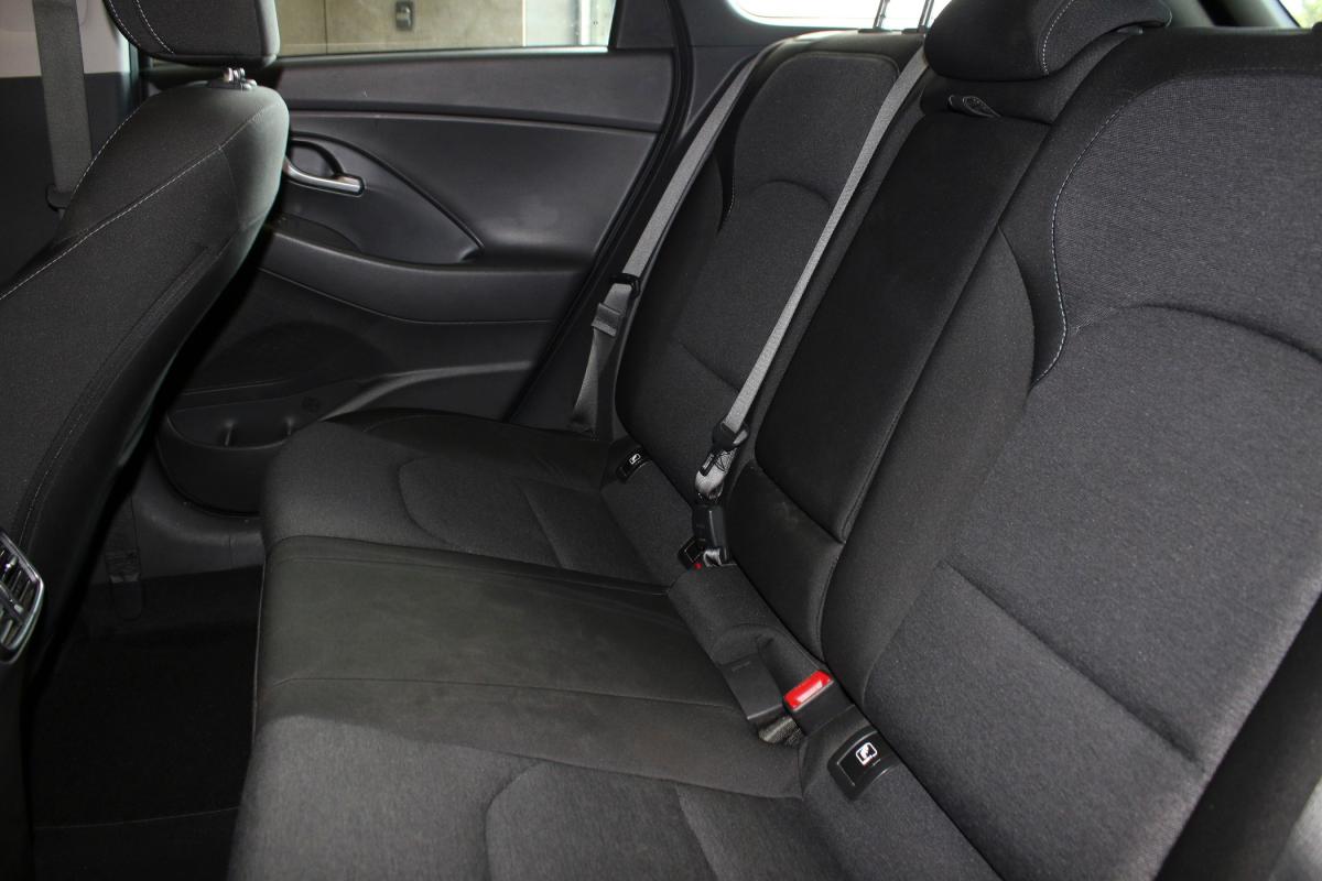 hyundai-i30-sw-2023-gasolina-998cc