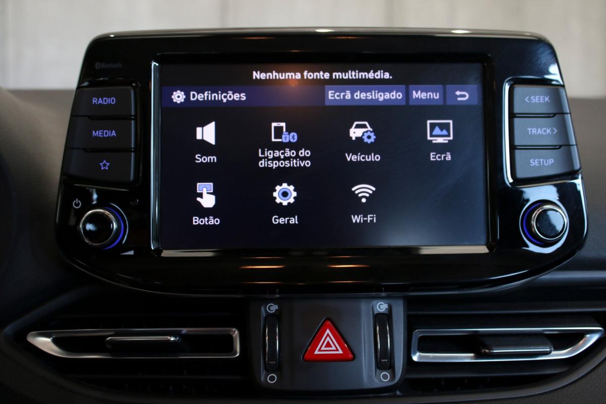 hyundai-i30-sw-2023-gasolina-998cc