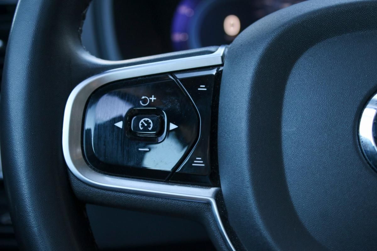 volvo-xc90-2023-hibrido-a-gasolina-1969cc