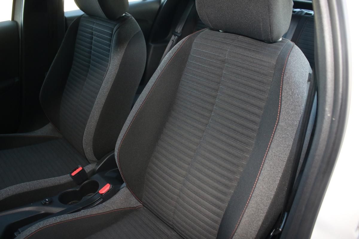 peugeot-208-2022-gasolina-1199cc