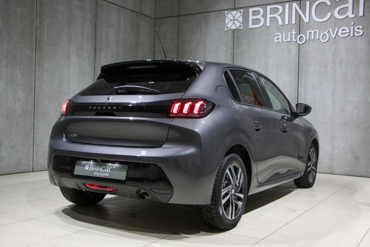 peugeot-208-2023-gasolina-1199cc