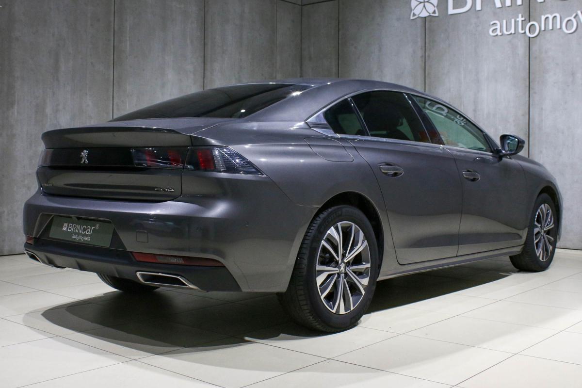 peugeot-508-2022-gasolina-1199cc