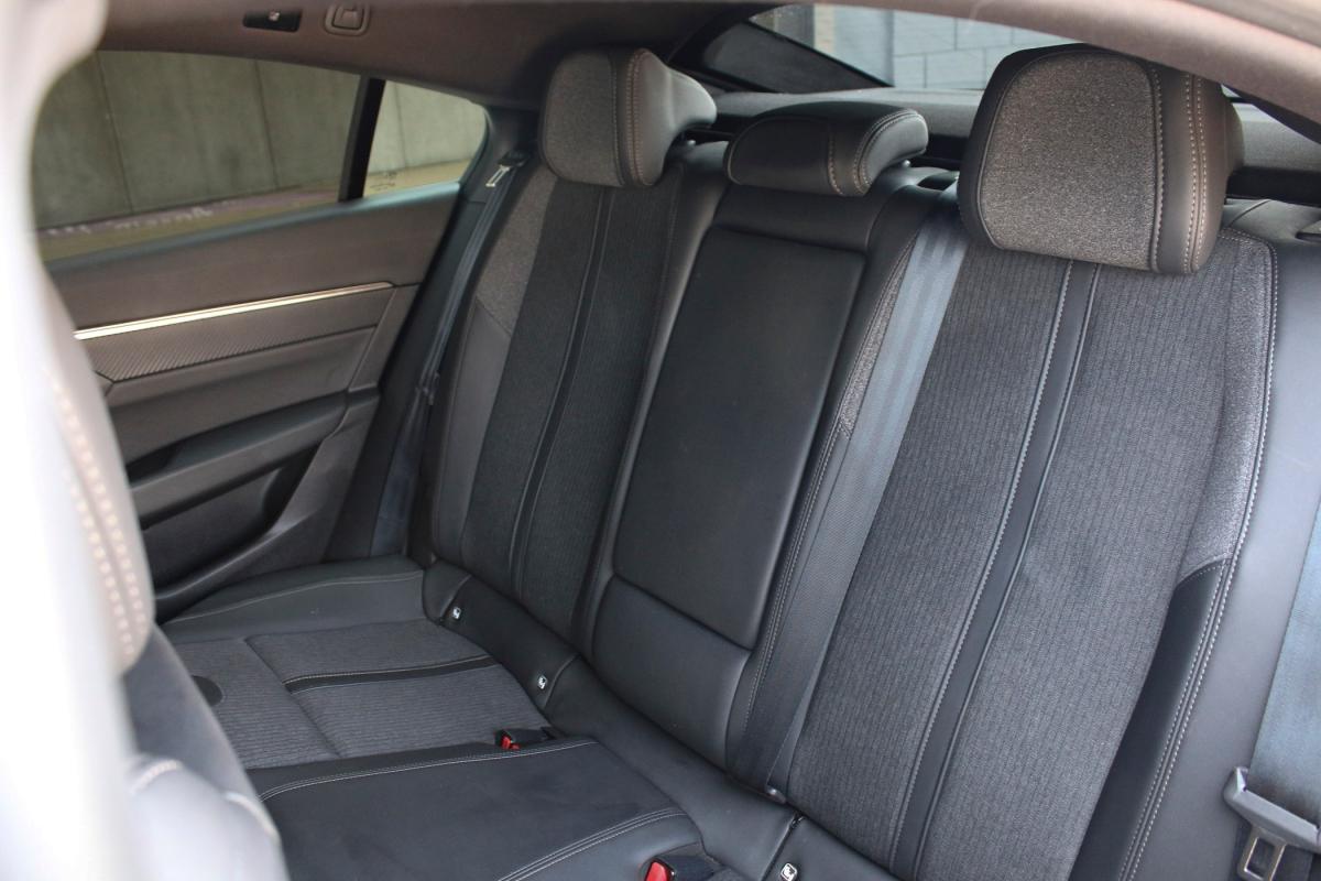 peugeot-508-2022-gasolina-1199cc