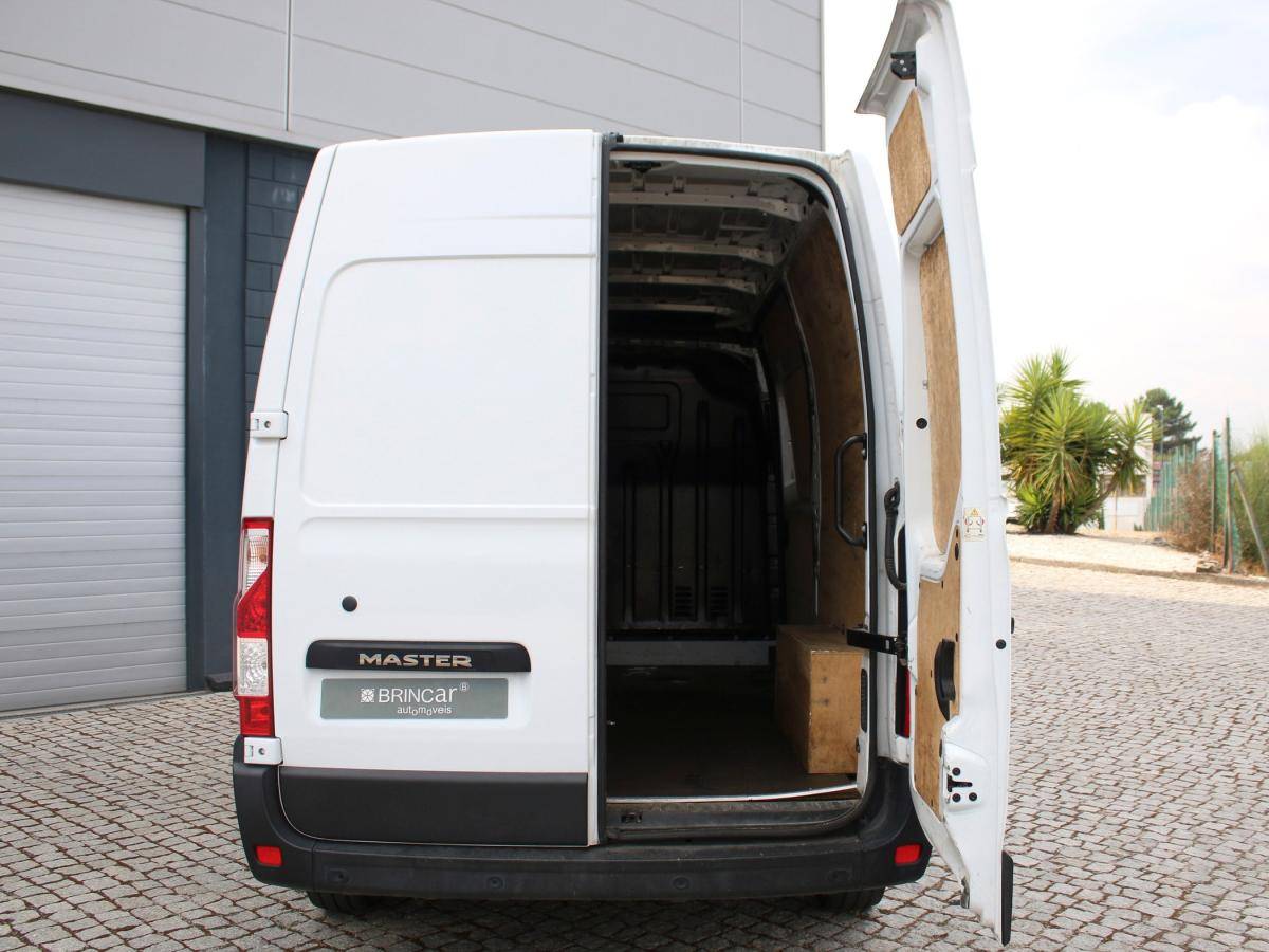 renault-master-2023-diesel-2299cc