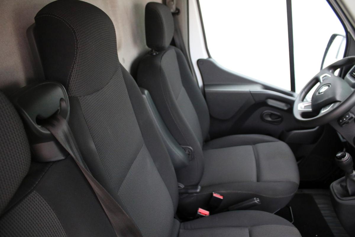 renault-master-2023-diesel-2299cc