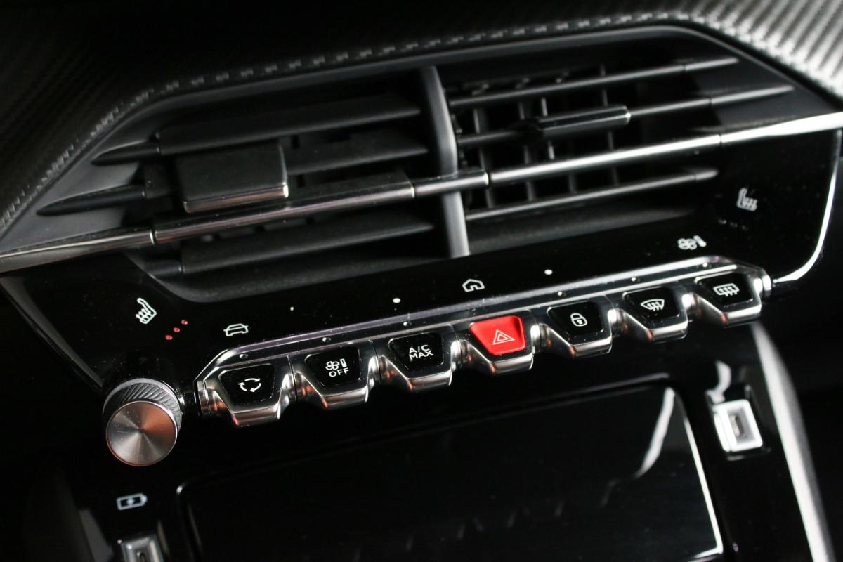 peugeot-2008-2024-gasolina-1199cc