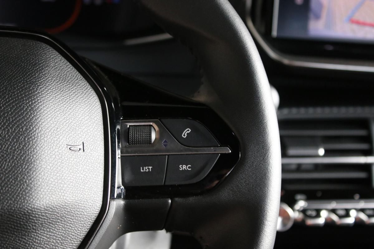 peugeot-2008-2024-gasolina-1199cc