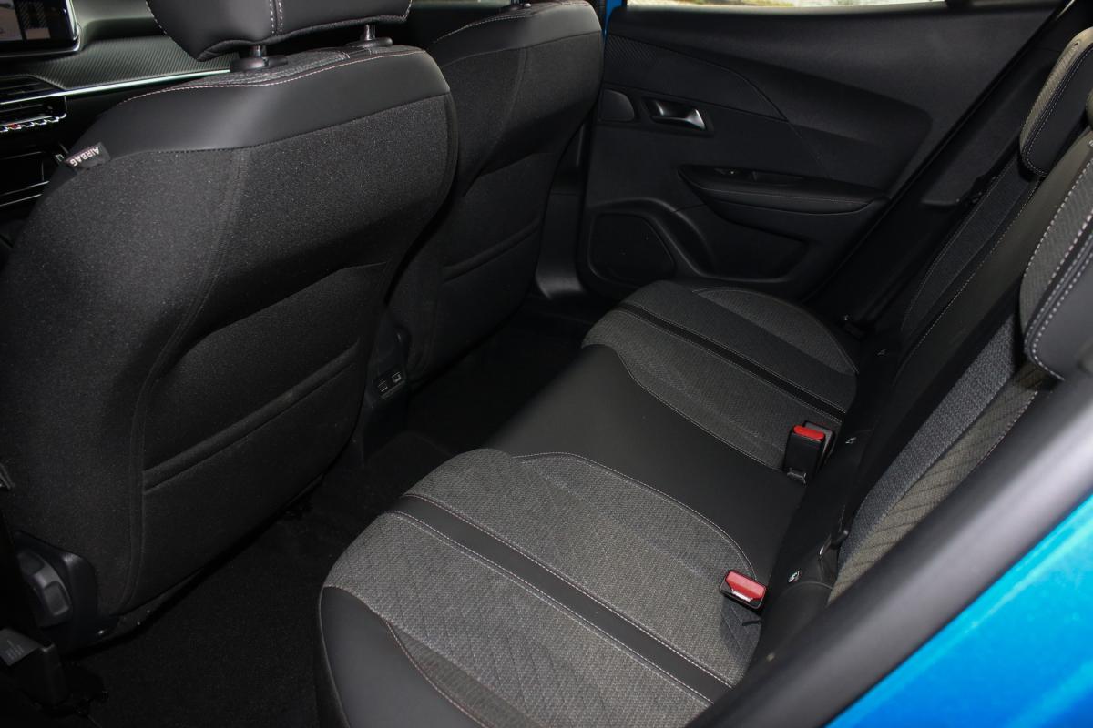 peugeot-2008-2024-gasolina-1199cc