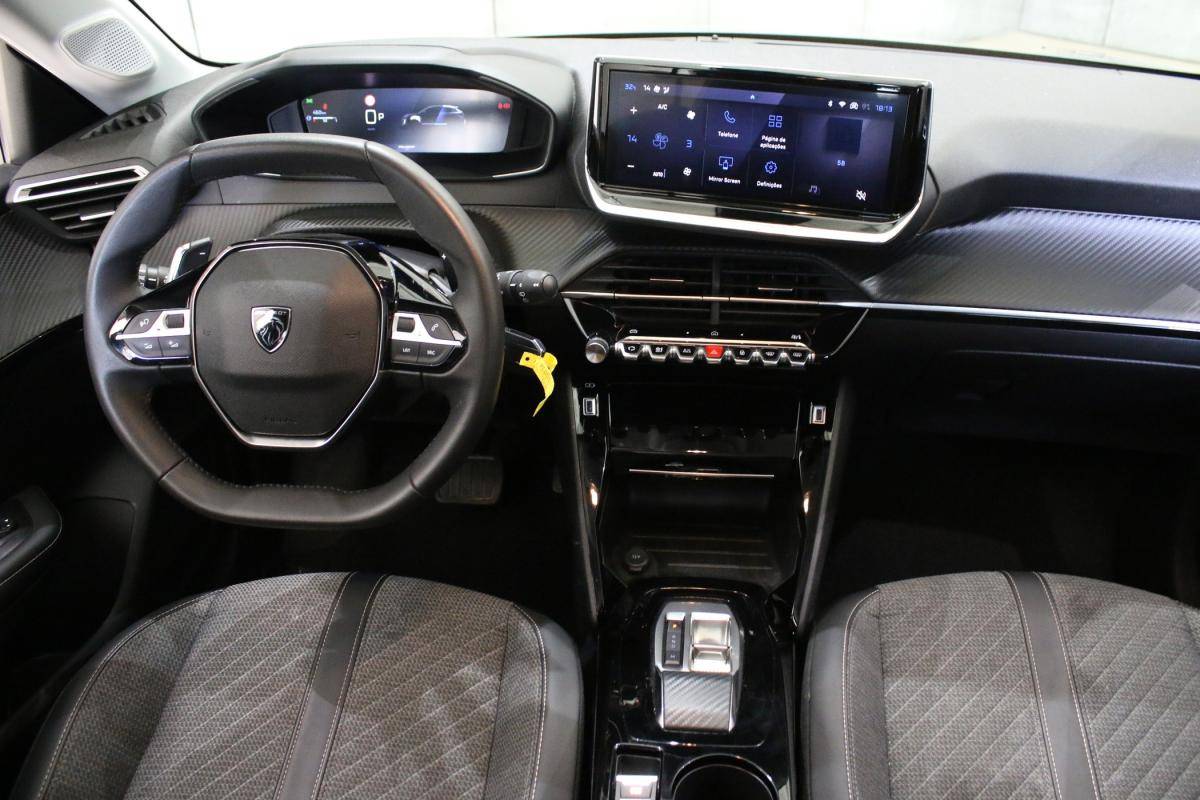 peugeot-208-2025-gasolina-1199cc