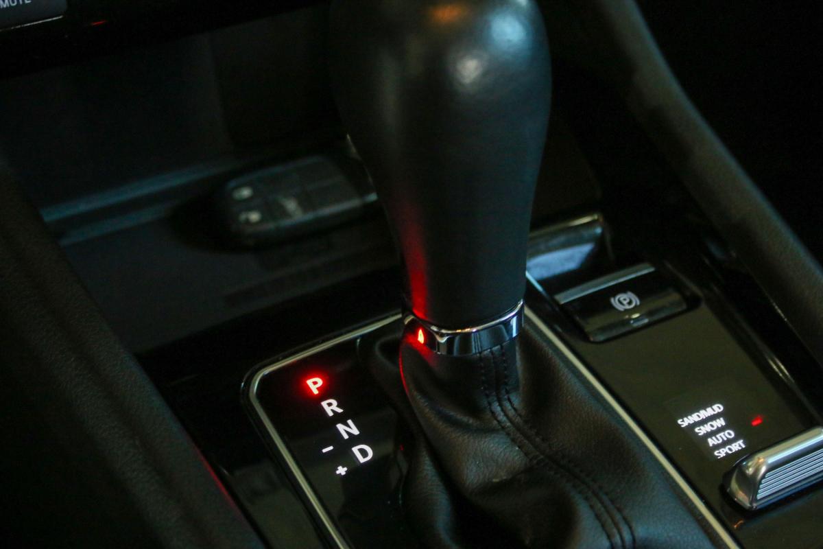jeep-compass-2023-hibrido-a-gasolina-1332cc
