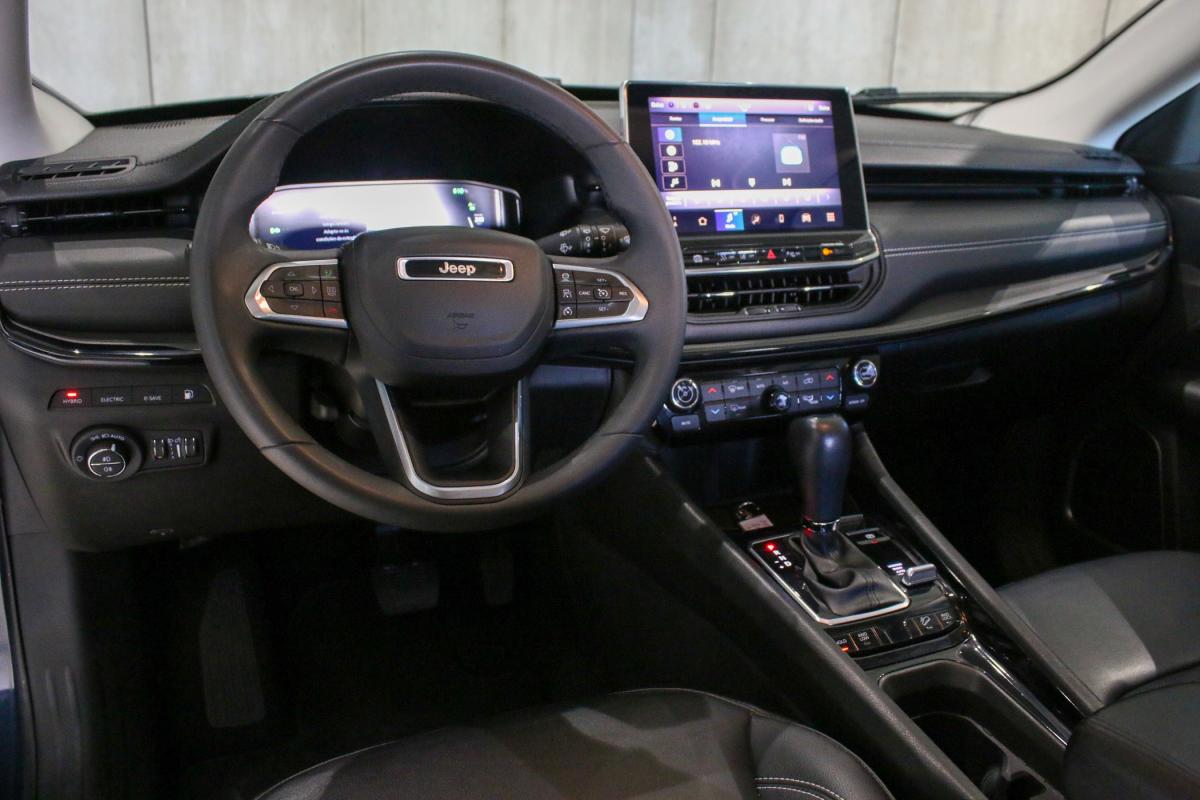 jeep-compass-2023-hibrido-a-gasolina-1332cc