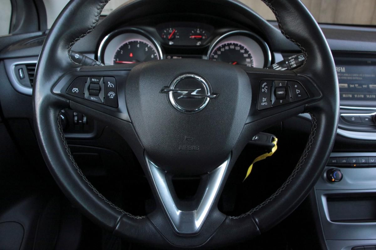 opel-astra-2019-gasolina-999cc