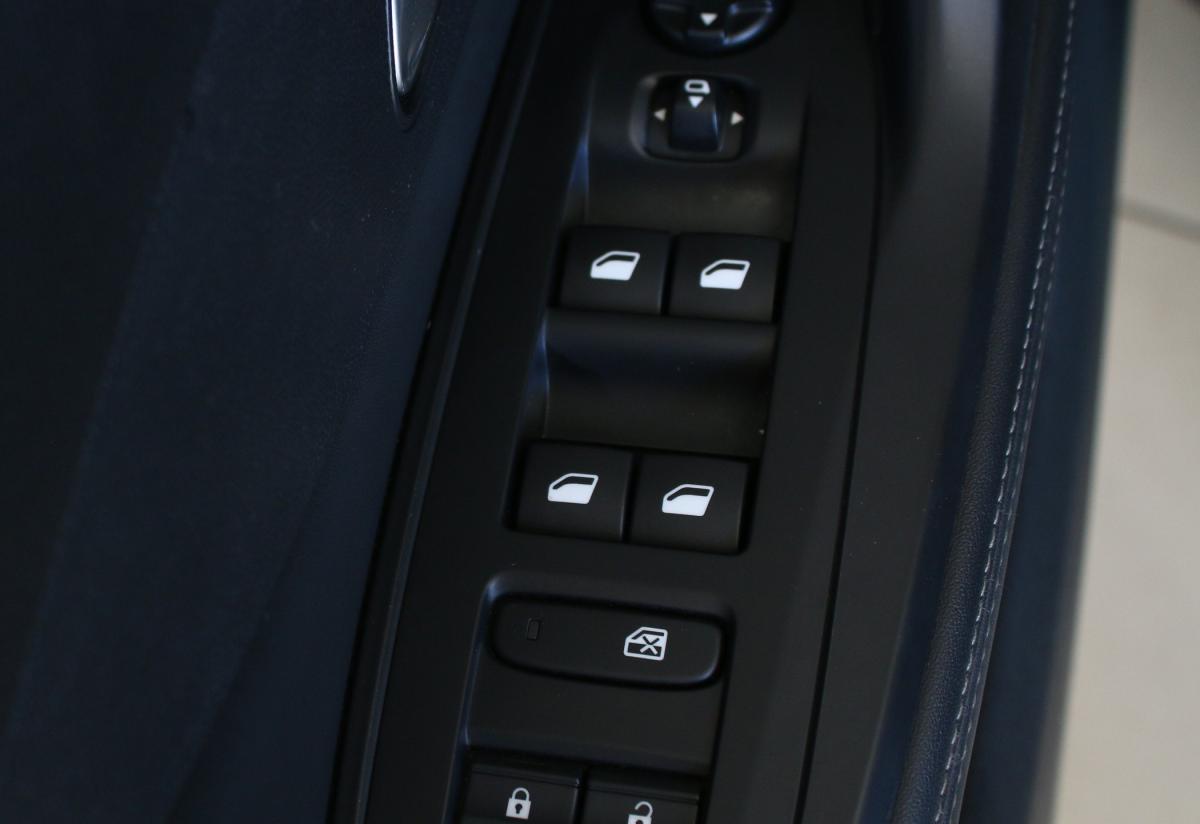 peugeot-408-2023-gasolina-1199cc