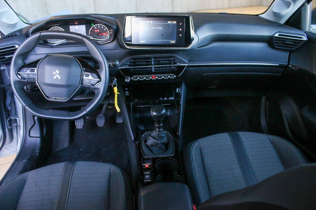 peugeot-208-2023-gasolina-1199cc