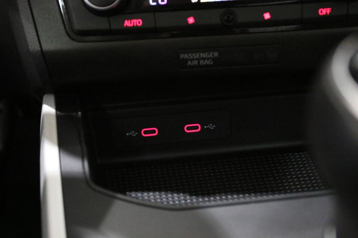 seat-arona-2023-gasolina-999cc