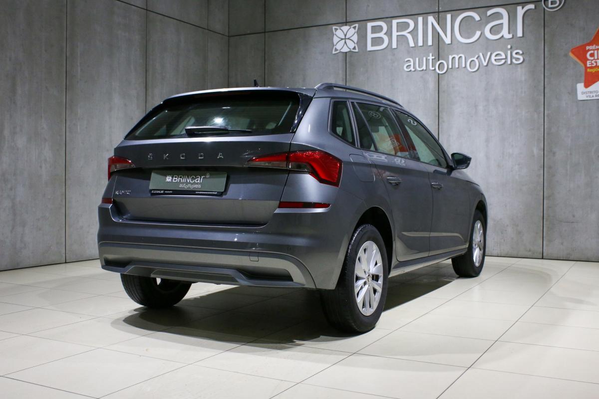 skoda-kamiq-2023-gasolina-999cc