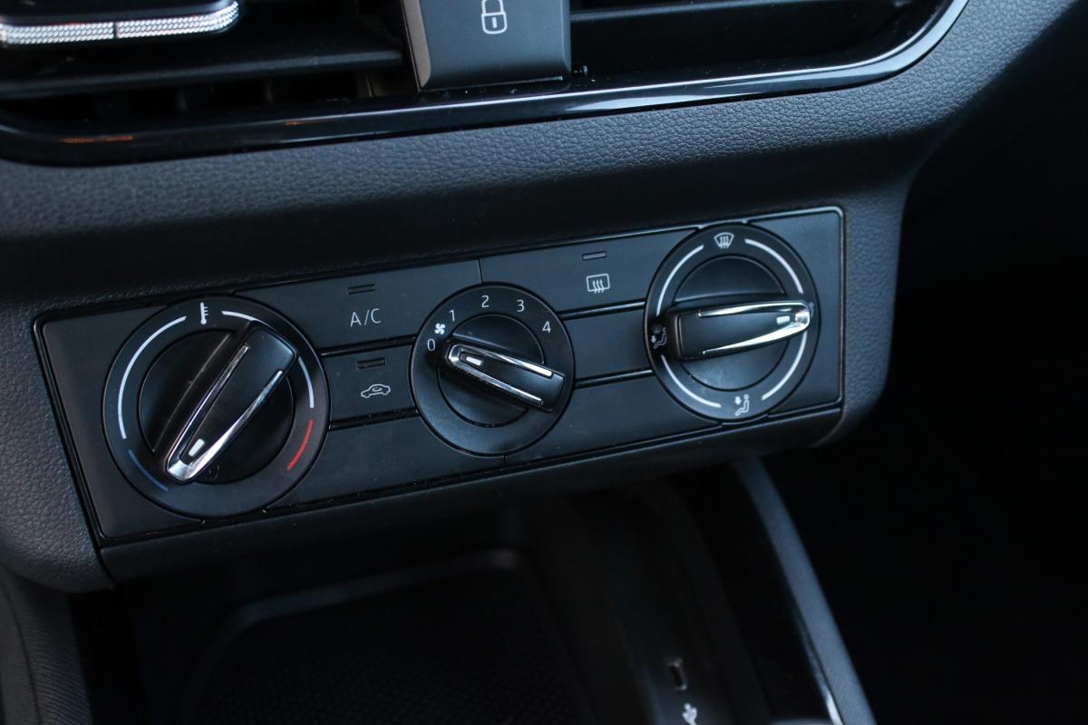 skoda-kamiq-2023-gasolina-999cc