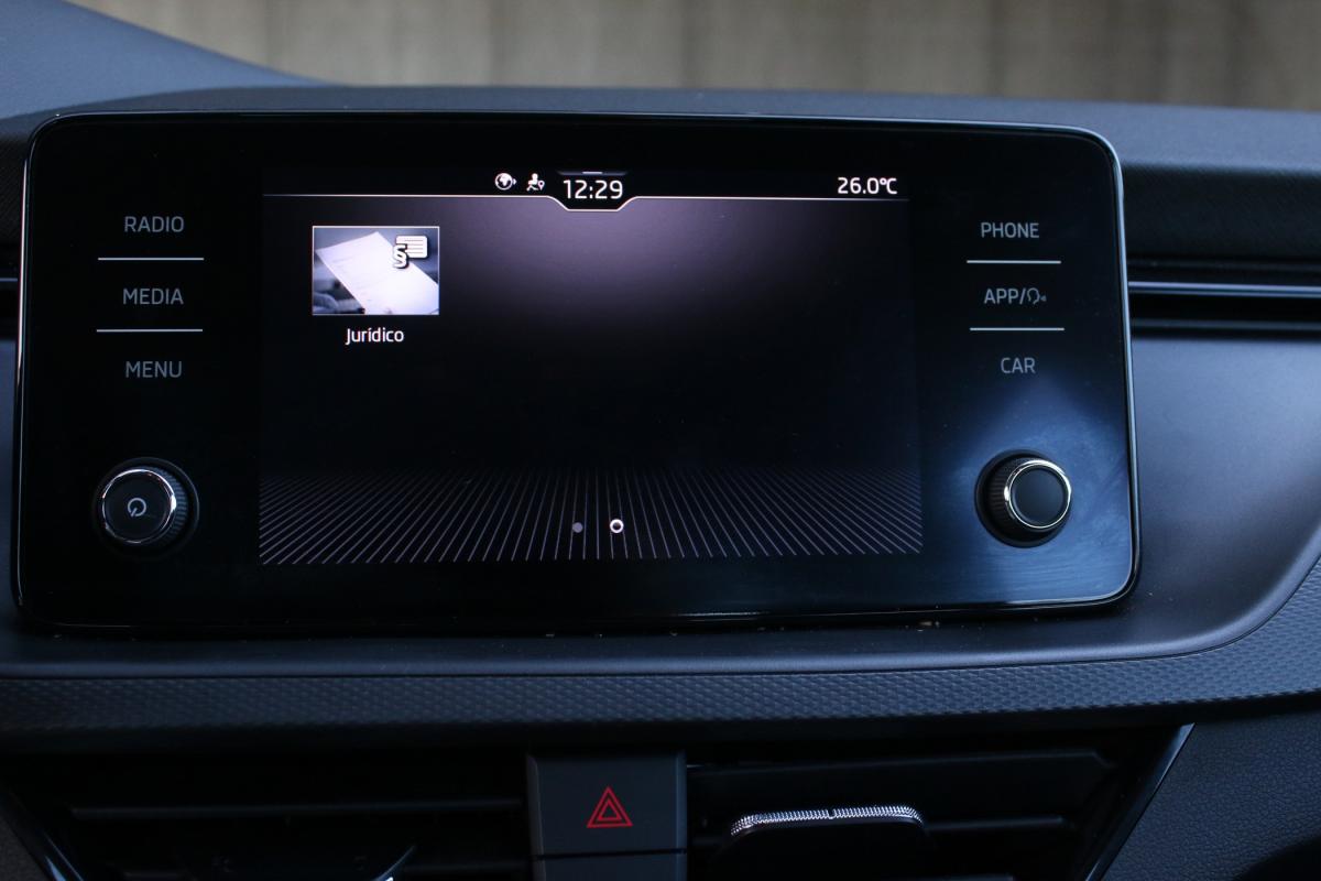 skoda-kamiq-2023-gasolina-999cc