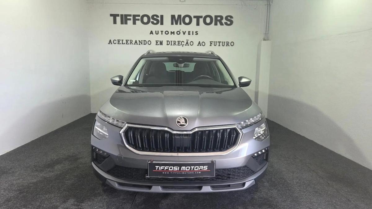 skoda-kamiq-2024-gasolina-999cc