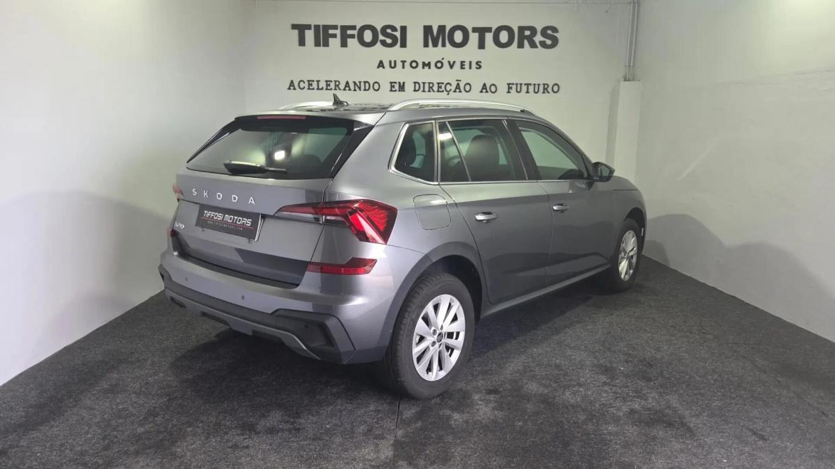 skoda-kamiq-2024-gasolina-999cc