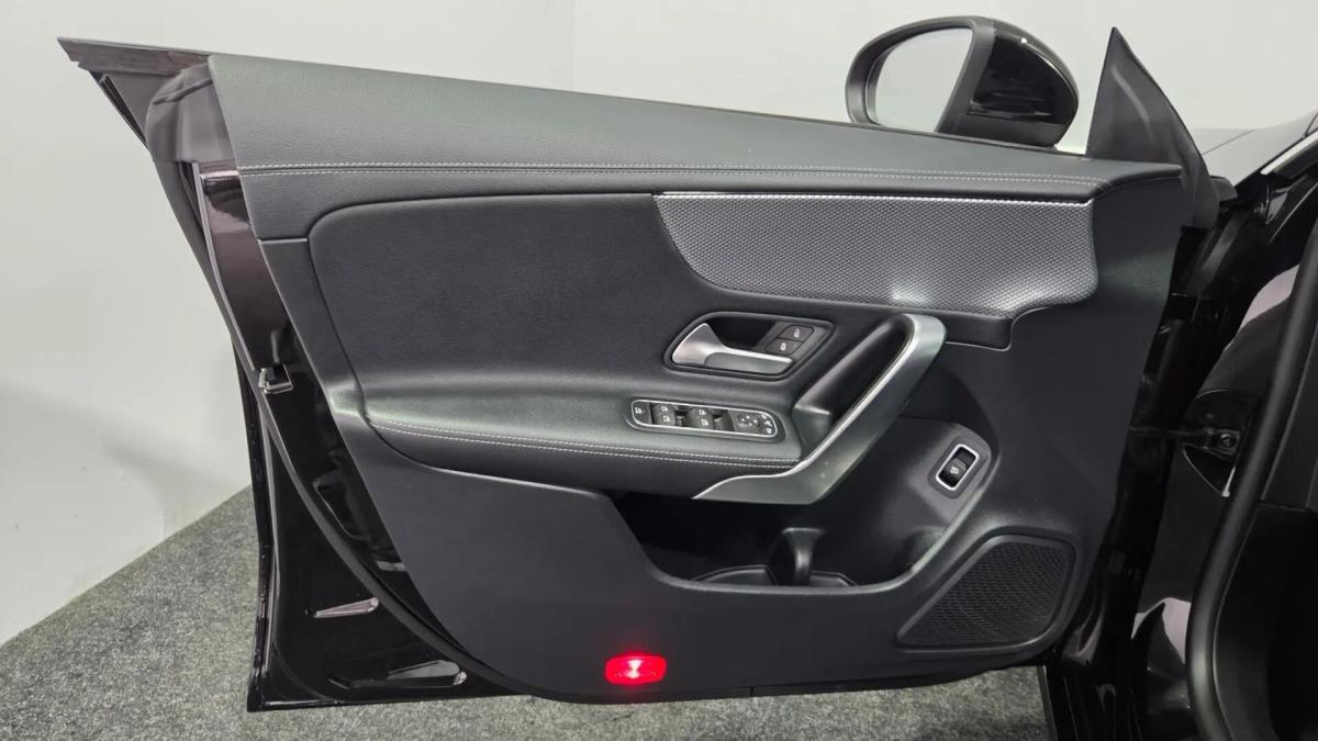 mercedes-benz-cla-180-d-blueefficiency-shooting-brake-2020-diesel-1461cc