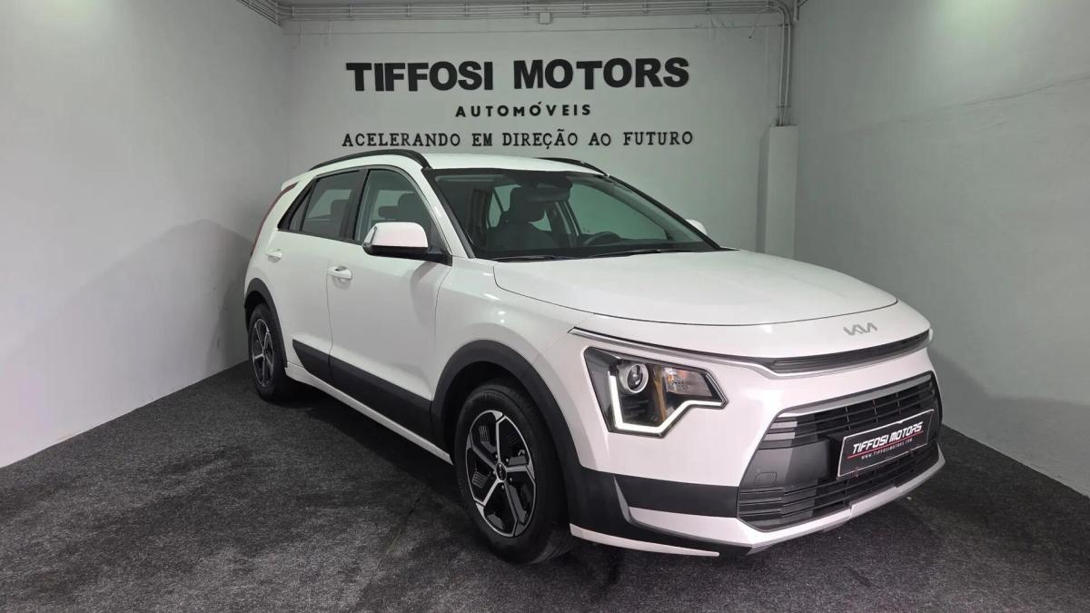 kia-niro-2024-hibrido-a-gasolina-1580cc