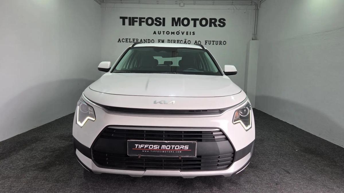 kia-niro-2024-hibrido-a-gasolina-1580cc