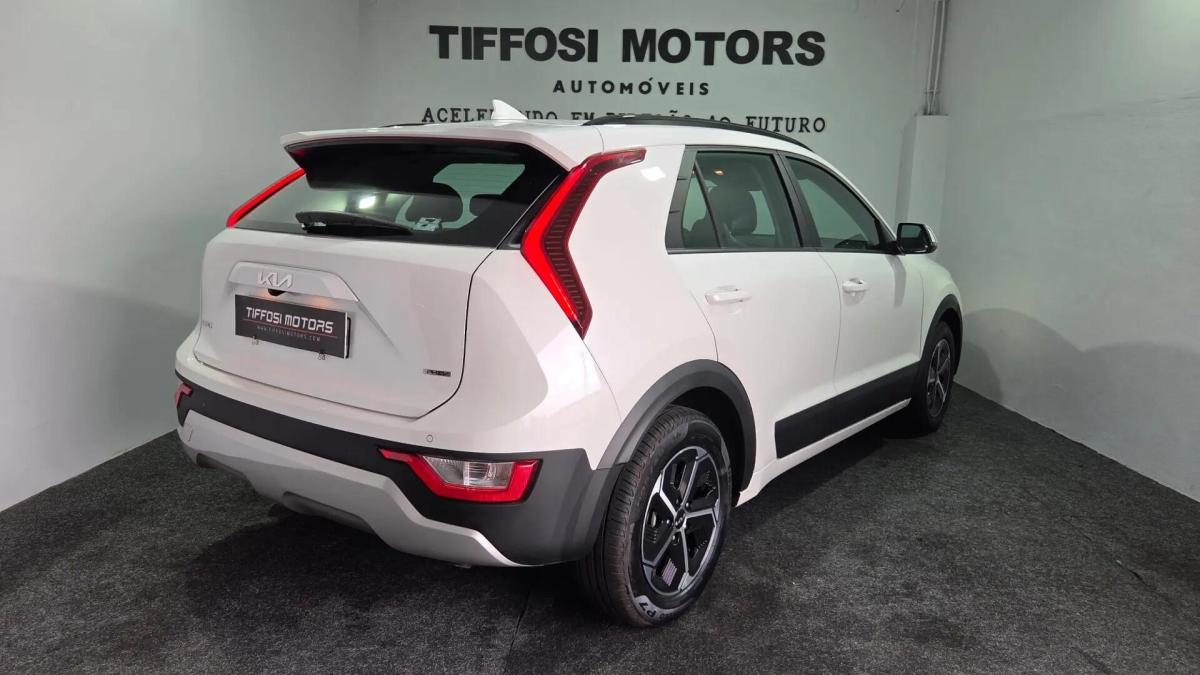 kia-niro-2024-hibrido-a-gasolina-1580cc