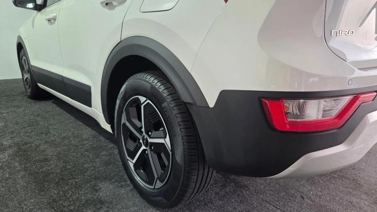 kia-niro-2024-hibrido-a-gasolina-1580cc