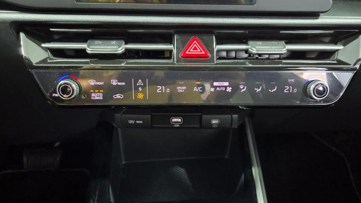 kia-niro-2024-hibrido-a-gasolina-1580cc