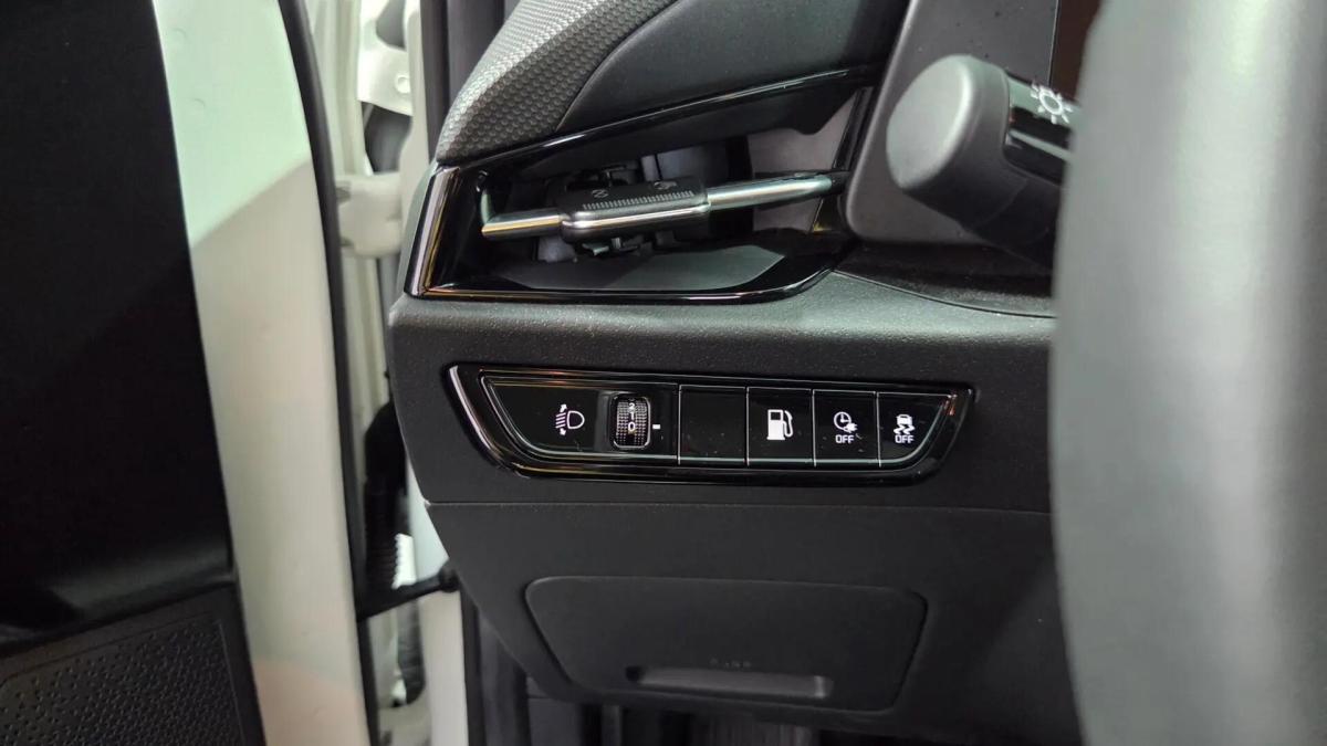 kia-niro-2024-hibrido-a-gasolina-1580cc