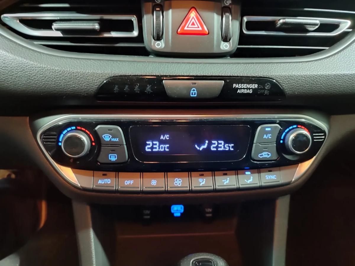 hyundai-i30-sw-2022-gasolina-1998cc