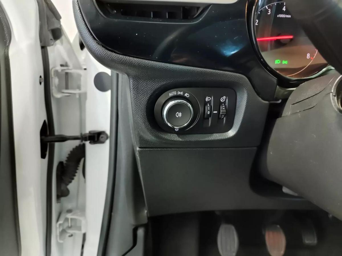 opel-corsa-2023-diesel-1499cc