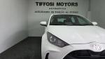 toyota-yaris-2025-hibrido-a-gasolina-1490cc