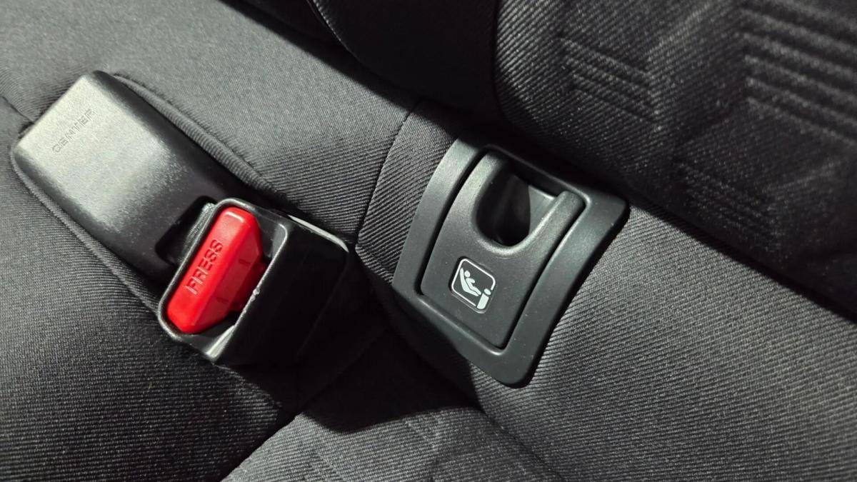 toyota-yaris-2025-hibrido-a-gasolina-1490cc