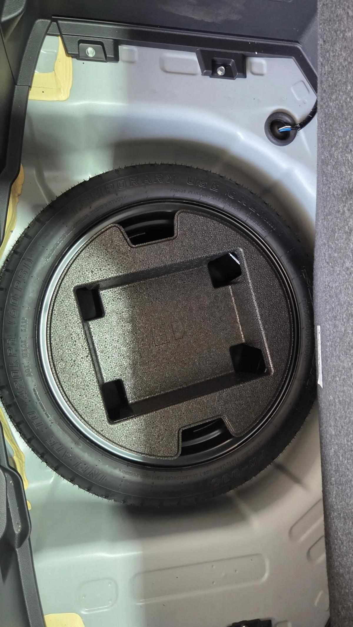 toyota-yaris-2025-hibrido-a-gasolina-1490cc