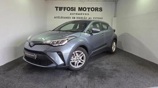 toyota-c-hr-2022-hibrido-a-gasolina-1798cc