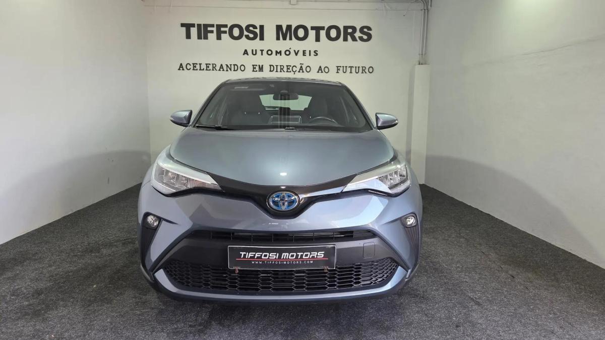 toyota-c-hr-2022-hibrido-a-gasolina-1798cc