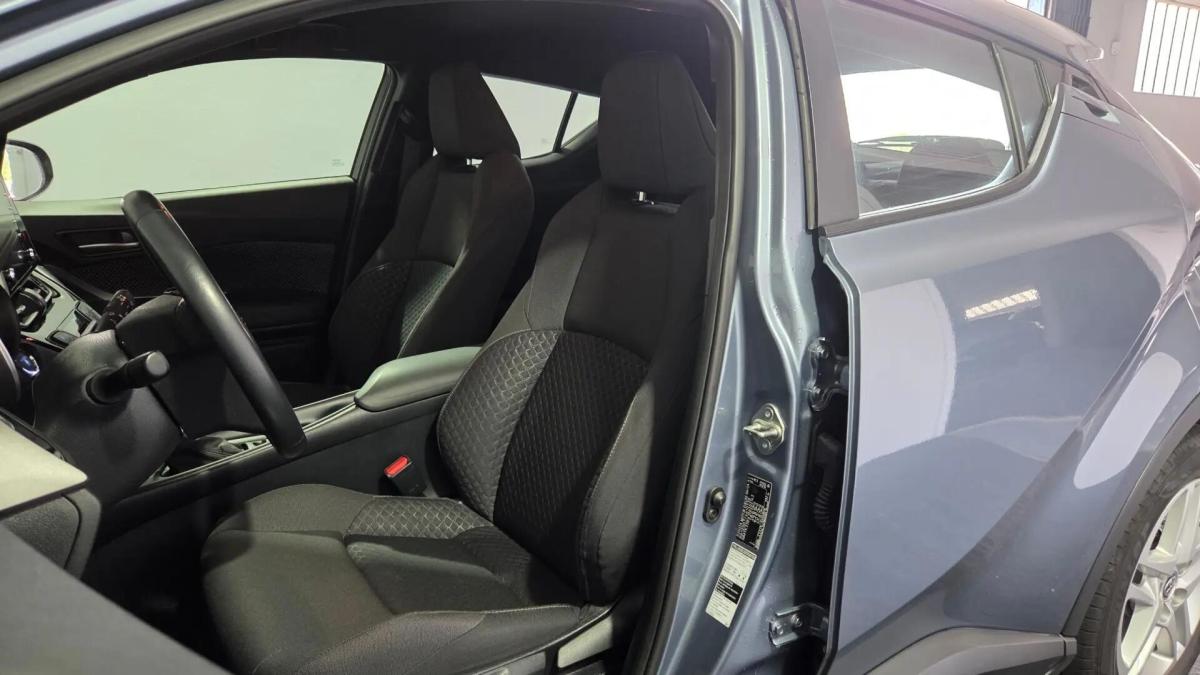 toyota-c-hr-2022-hibrido-a-gasolina-1798cc